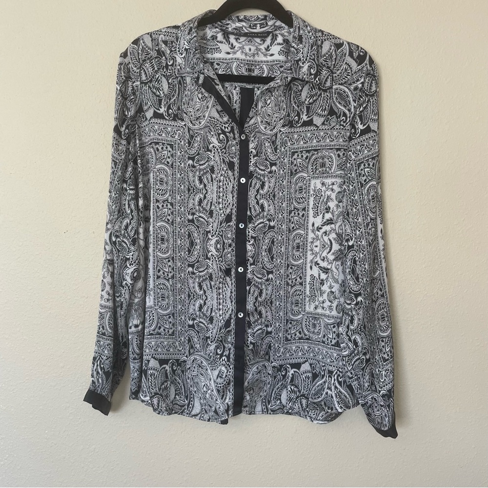 Zara Basic Black & White Button Down - image 1